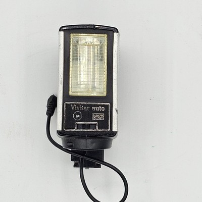 Vintage Vivitar Auto 252 Flash w/ Sync Cord & Hot Shoe Korea - Untested - AS-IS