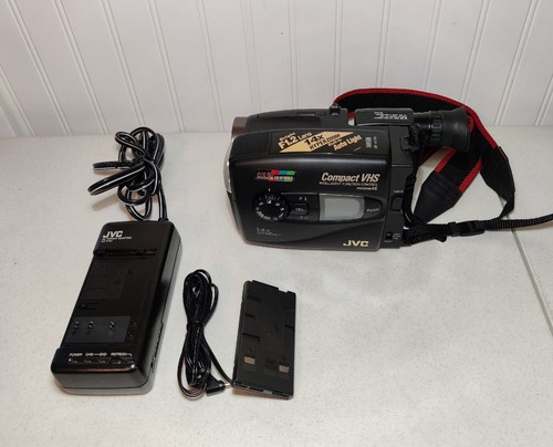 TESTED JVC GR-AX710U Compact VHS VHS-C Camcorder Record Play Transfer Tapes VHSC