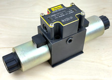 Parker D3W4CVJCF56 Hydraulic Solenoid Operated Directional Control Valve