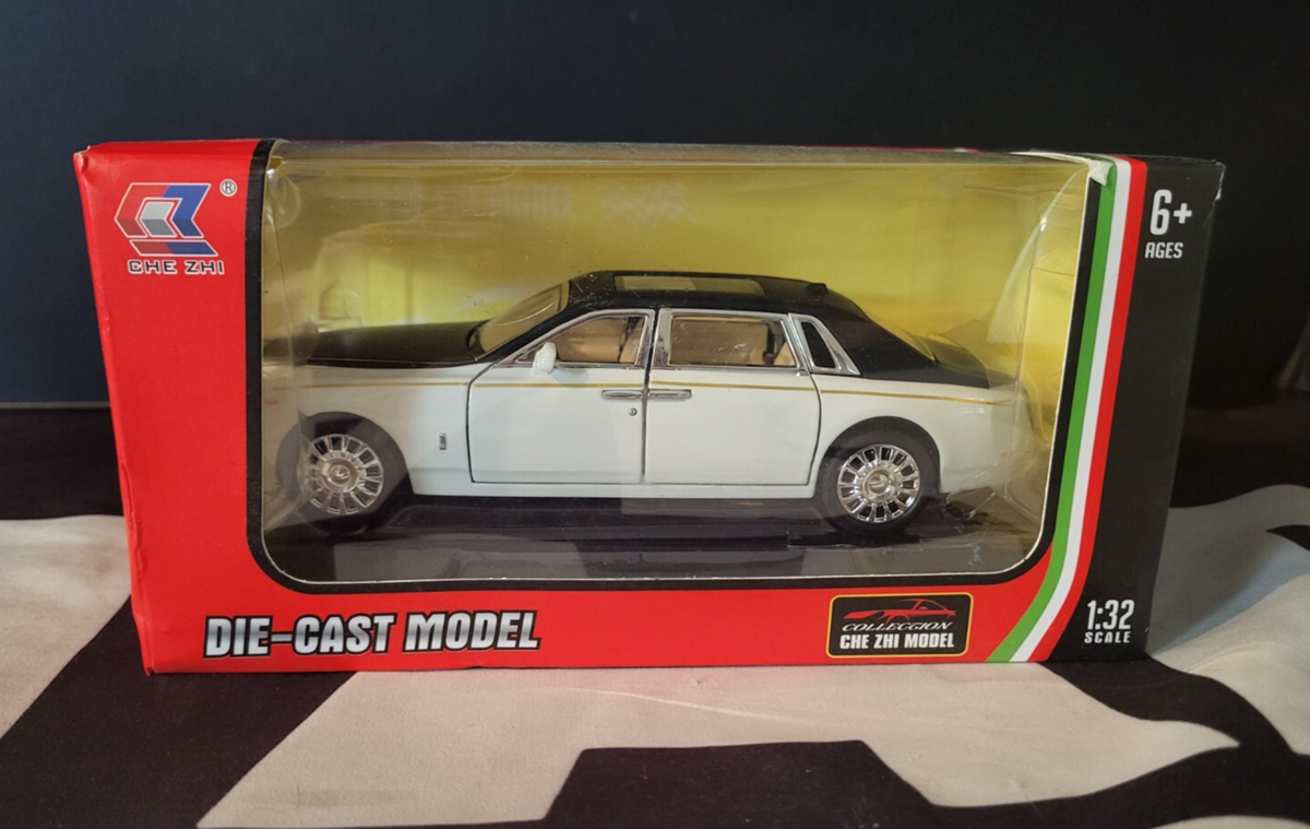 Sold Price: ROLLS-ROYCE PHANTOM II Maquette à l'échelle 1/8ème par