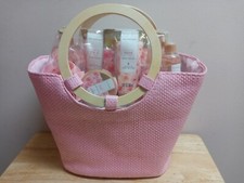 Bath  Body Works ROSE Gel Lotion Bubble Bath Bomb Salt Cream 9 PCS GIFT BAG SET