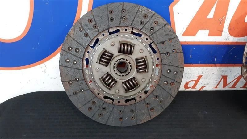 02 DODGE VIPER GEN 2 8.0L V10 OEM CLUTCH AND PRESSURE PLATE - Image 3 of 4
