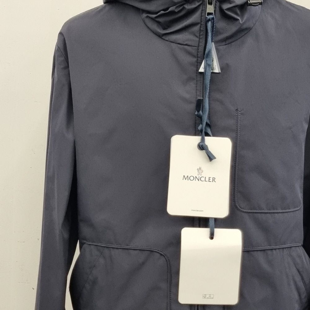 【MONCLER】Bouvreuilスキー・パッド入りジャケット Moncler Bouis Hooded Windbreaker Jacket MOB042533 134554036