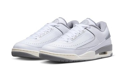  Air Jordan 2/3 Men's Low Shoes Size 7.5 White Sail Cement Grey 