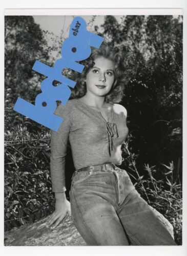 SHERRY JACKSON Vintage Original PhOtO Sexy Damen Pinup enges T-Shirt blaue Jeans - Bild 1 von 2