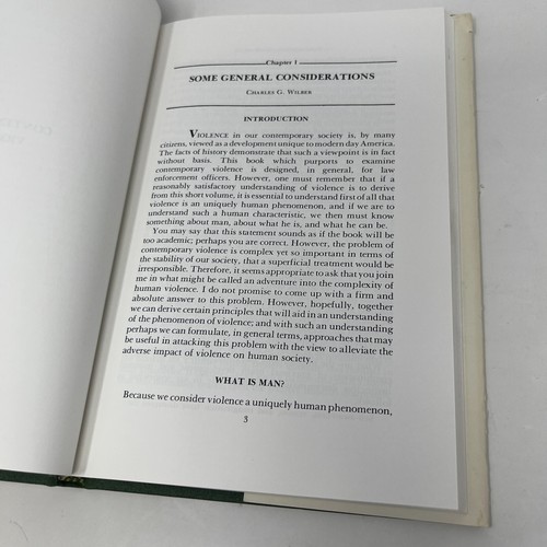 Zeitgenössische Gewalt: Eine multidisziplinäre Untersuchung - Charles Wilber 1975 - Bild 9 von 12