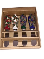 Vintage Boston Warehouse Spreaders Charcuterie set of 4 Knives Christmas Holly