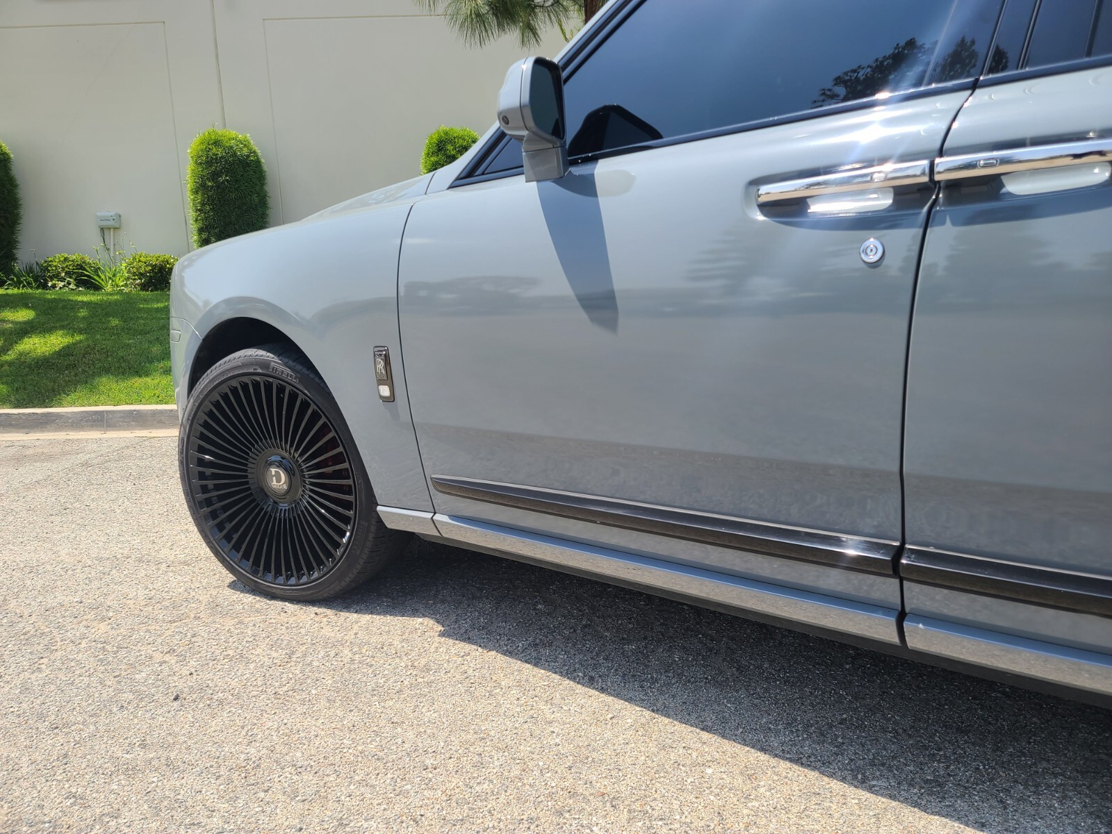 22 BLACK STAGGEREDOLCE TRENTO FOR ROLLS ROYCE GHOST WRAITH DAWN RR FLOATER CAPS