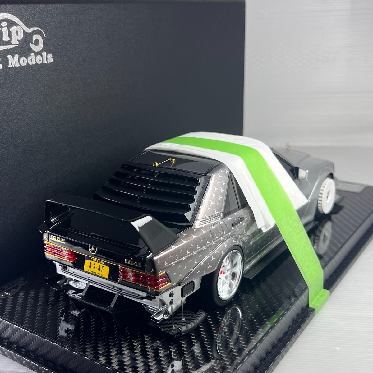 1/18 VIP Model Mercedes-Benz 190E A$SAP Rockys Silvery decals