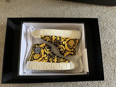 Versace Barocco High Top Greca Sneakers Shoes Size EU 42 / US 9(MSRP $625)