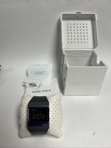 Diesel grau lila grün Dz-7181 901012 eckige Digitaluhr (neue Batterie) - Bild 1 von 9