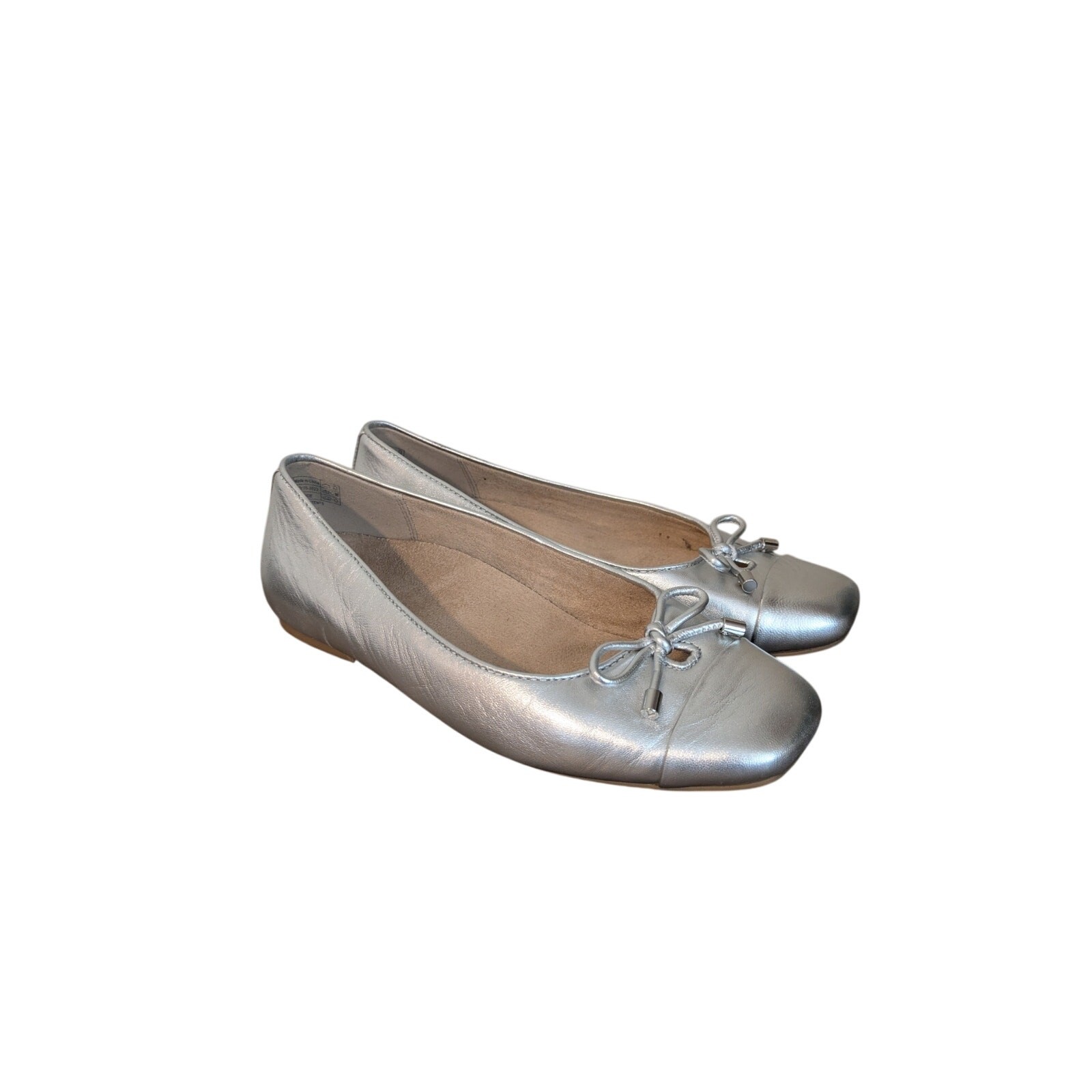 Bailarina Vionic Klara plana para mujer 7,5 de ancho plateada metálica podológica boda