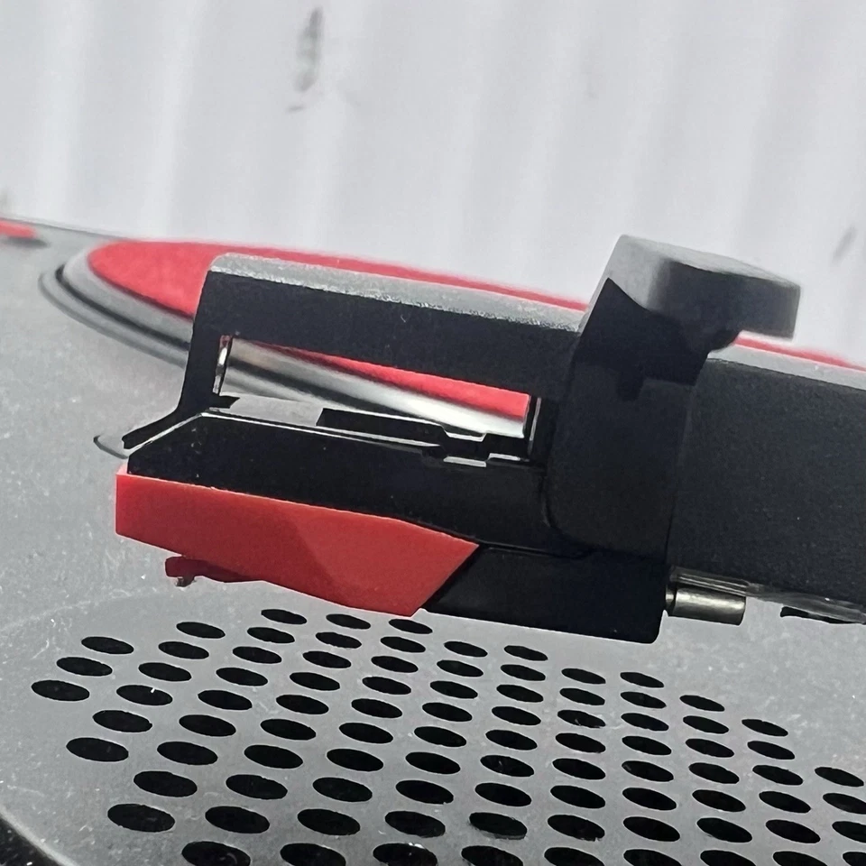 Numark PT01 Scratch Portable Turntable W/ DJ Scratch Switch Portablism Open Box - Image 4 of 4