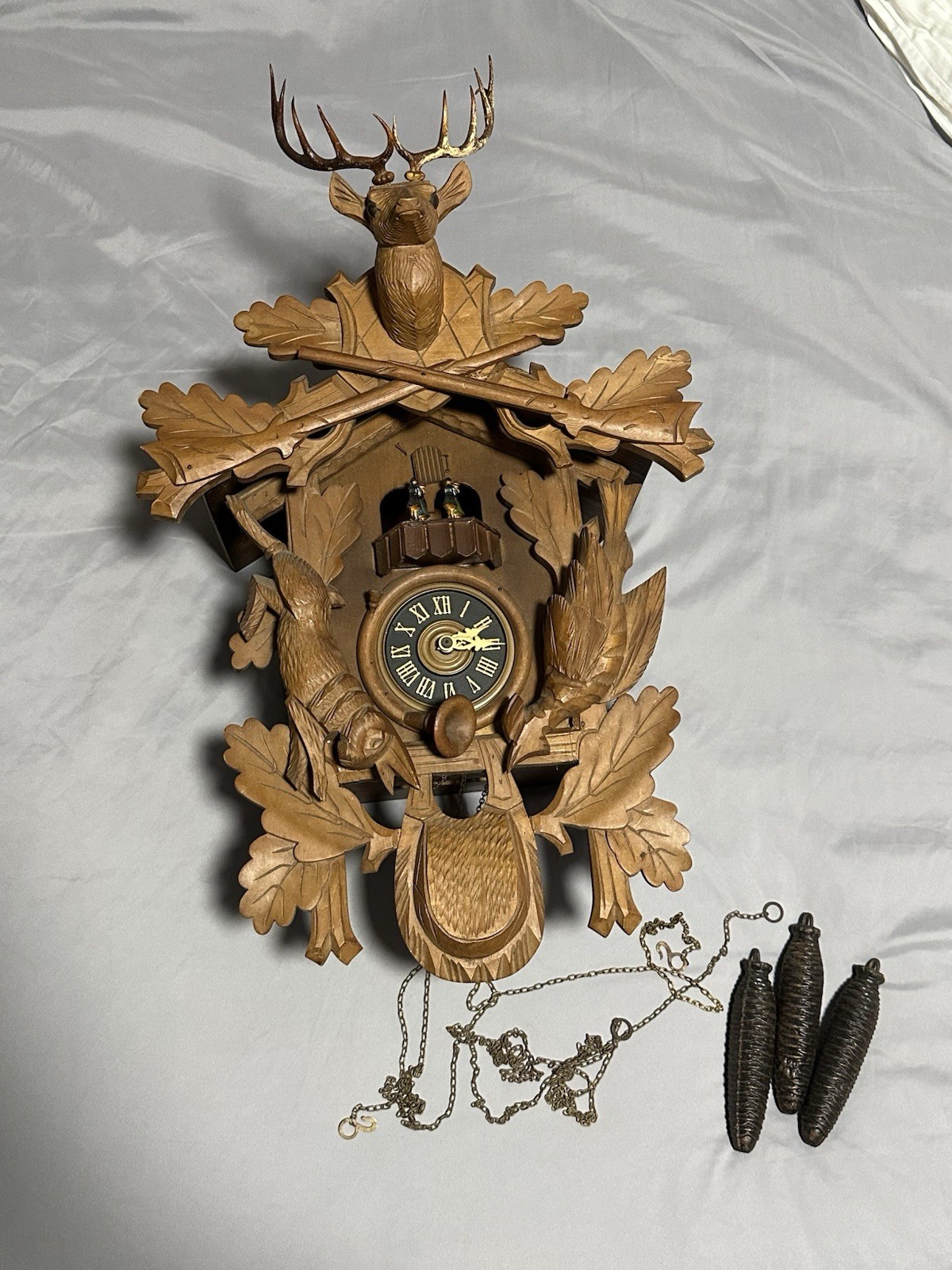Vintage 1986 Black Forest German Cuckoo Clock Hunter Large  