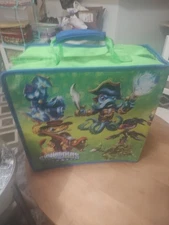 Skylanders Swap Force Large Green/ Blue Carrying  Case -ONLY