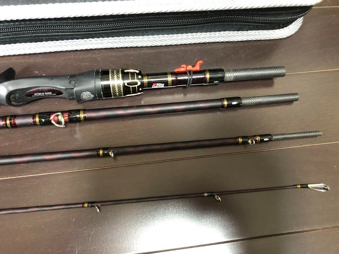 Abu Garcia World monster WMCC-654M MGS bus rod bait color black