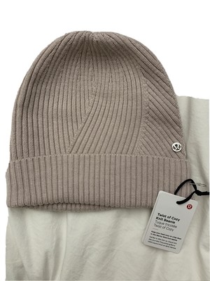 Lululemon Twist Of Cozy Knit Beanie NWT 