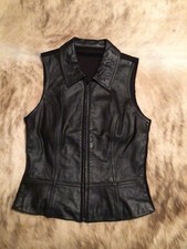 Wilson  s Leather Maxima Black Leather Junior Size Medium Vest