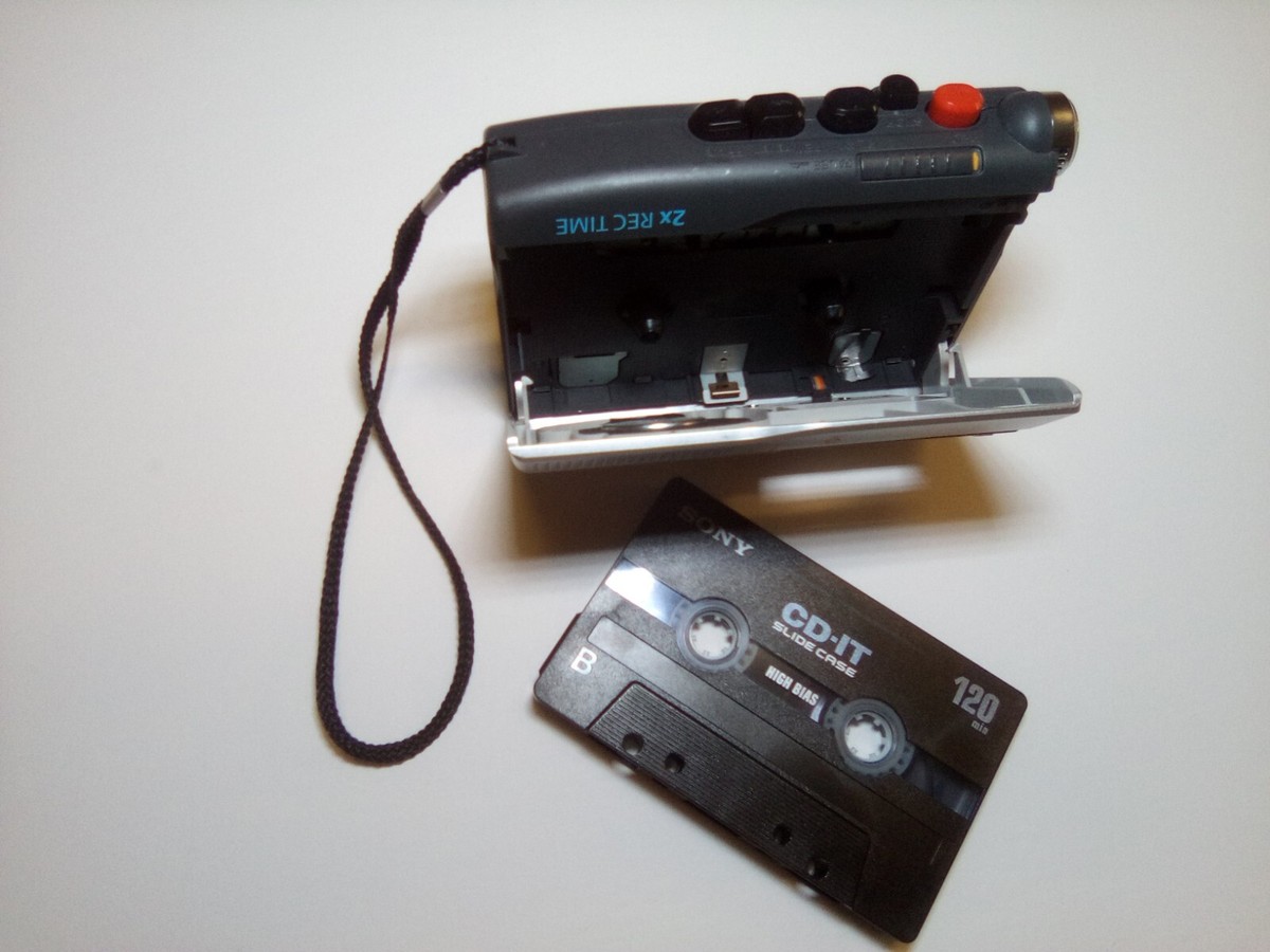 Sony TCM-200DV Handheld Cassette Voice Recorder 27242607736 Sony TCM-200DV Handheld Cassette Voice Recorder 27242607736