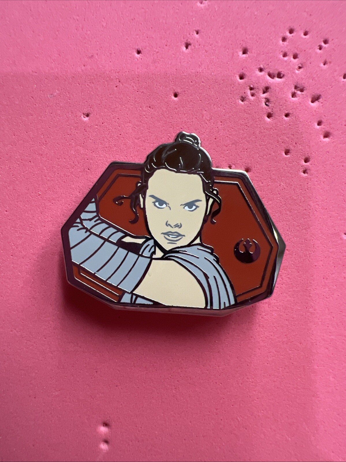 Disney Parks Star Wars Heroes Rey Hidden Mickey Pin