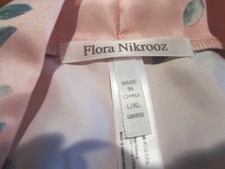 Flora Nikrooz Robe Size L/XL Floral Print