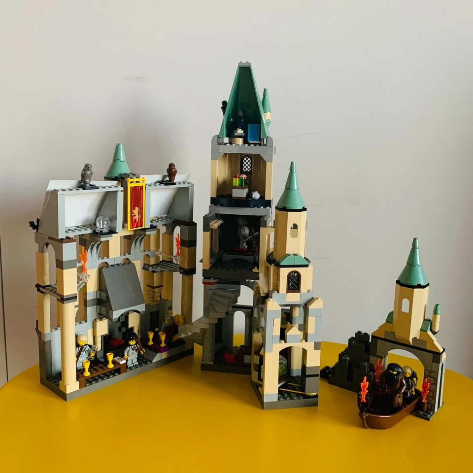 LEGO Harry Potter 4709 Hogwarts Castle, foto 1 di 5
