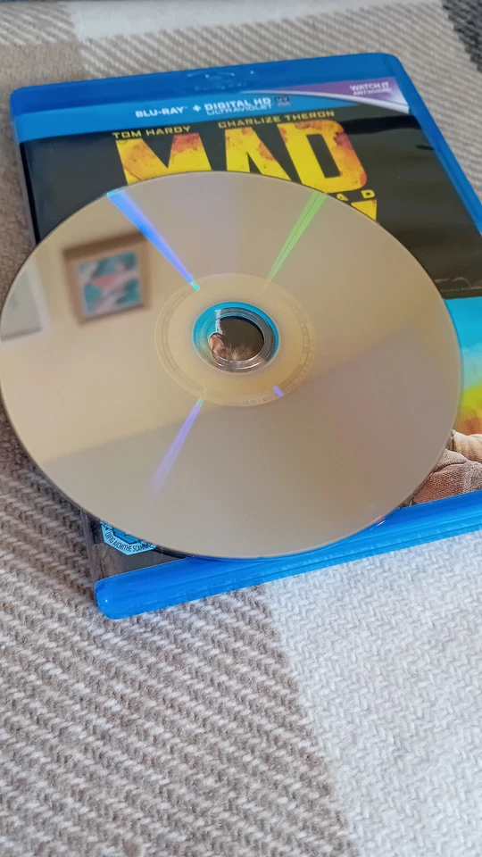 Mad Max: Fury Road (Blu-ray, 2015) - Image 4 of 4