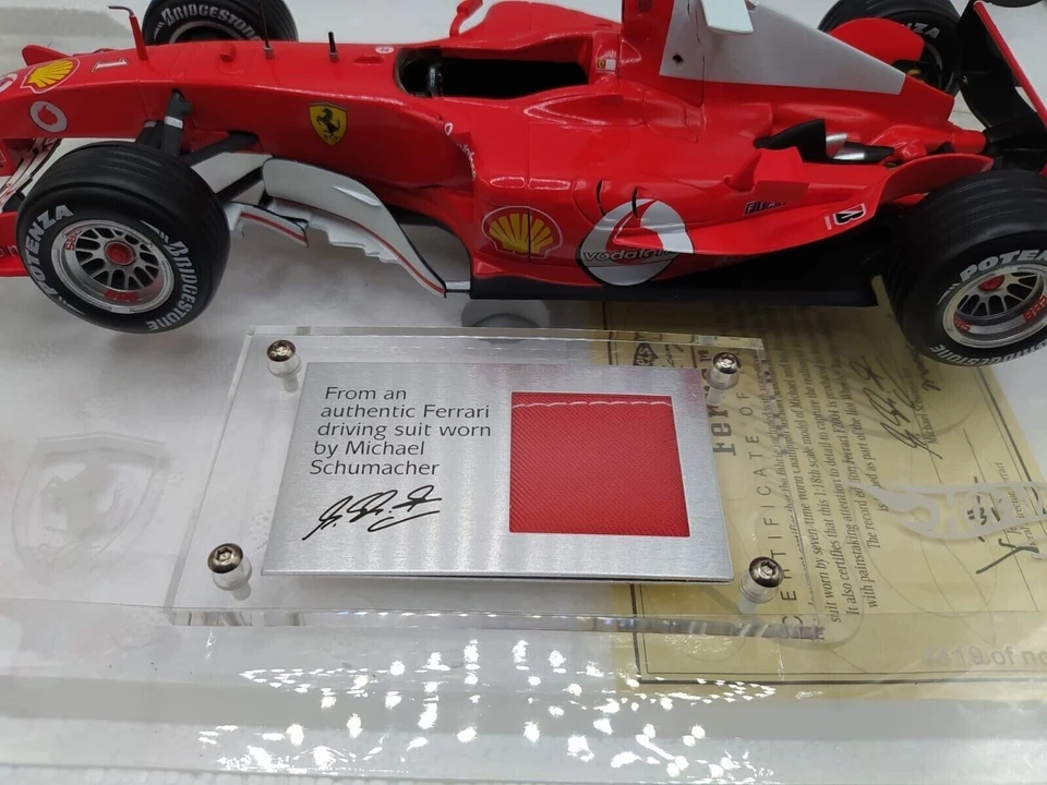 FERRARI F2004 M. SCHUMACHER 7 WORLD CHAMPION - HOTWHEELS RACING 1/18 - Immagine 4 di 4