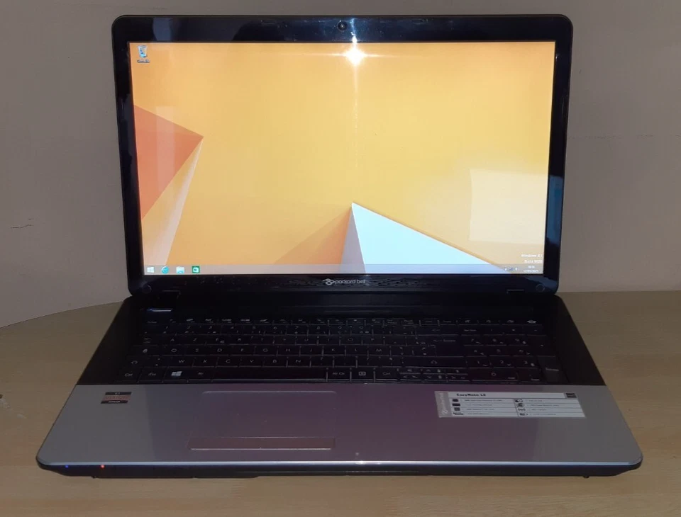 PC PORTABLE 17" PACKARDBELL ENLE BZ11 @ AMD WINDOWS10+OFFICE+BATTERIE2H00 - Photo 4/4