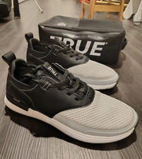 TRUE Linkswear Lux Hybrid Golf Shoes Tuxedo Black/Gray Men  s 10.5