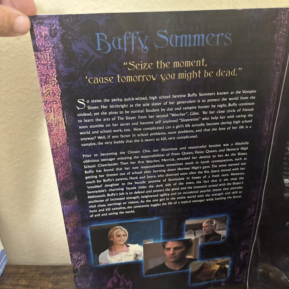 "Figura de acción coleccionable Buffy the Vampire Slayer 12"" Sideshow 2004" Foto 2 de 4