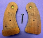 Colt OEM  D-Frame Short Square Butt Smooth American Walnut Panel Grips Gold Meds — photo 2