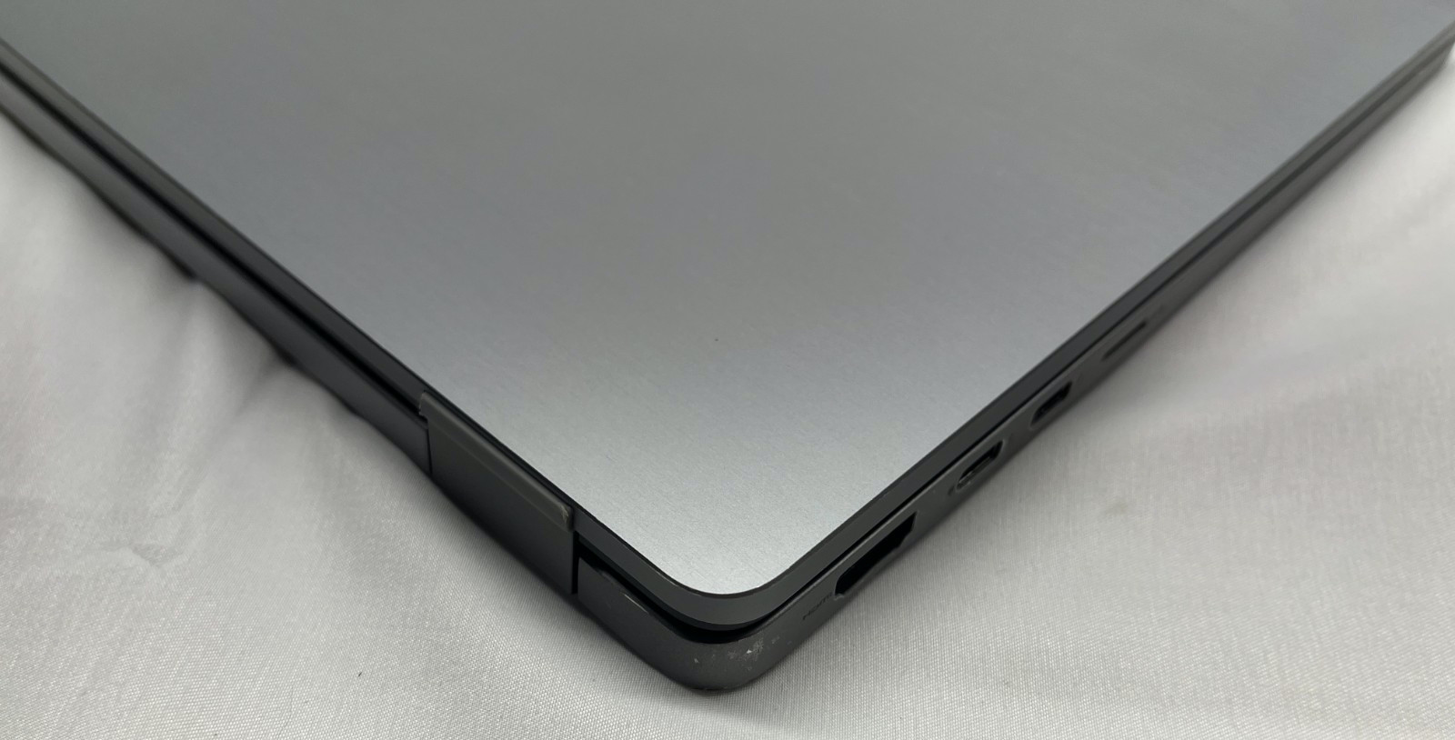 Dell Latitude 7410, 14-Inch Laptop, with Intel Core i7 10th Gen., 512 GB NVMe (Non-Volatile Memory Express), Windows 11 Home