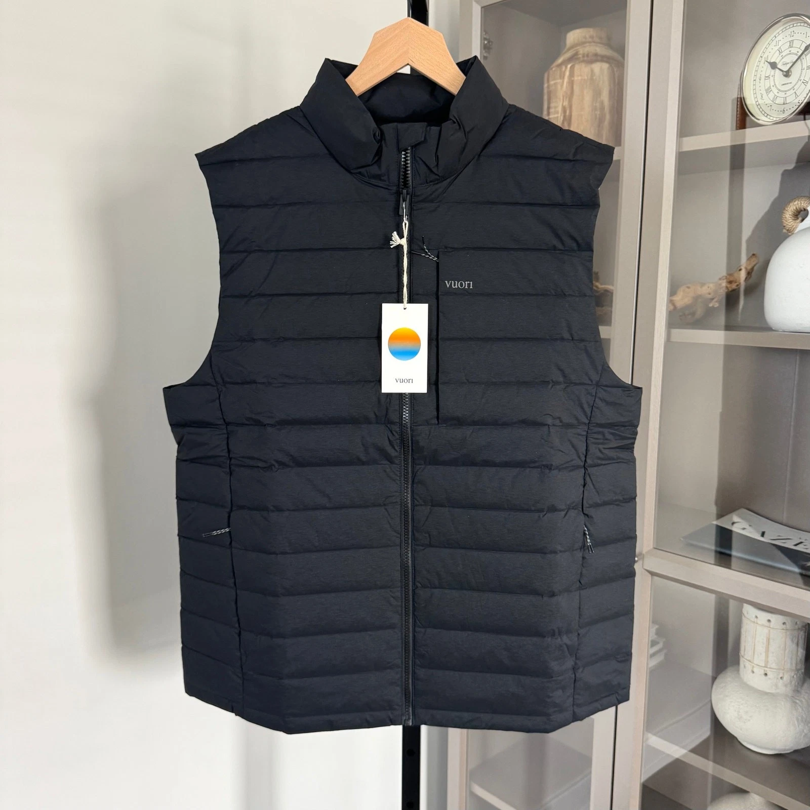 VUORI Steadfast Down Insulated Black Vest Medium NEW Performance Quilted Jacket