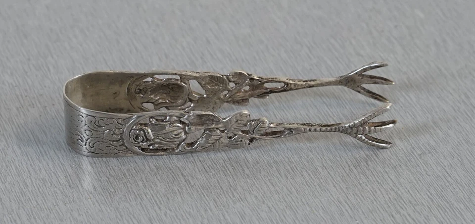 vecchia pinza decorata in argento 800 pinza zucchero piede di corvo decoro... - Immagine 2 di 4