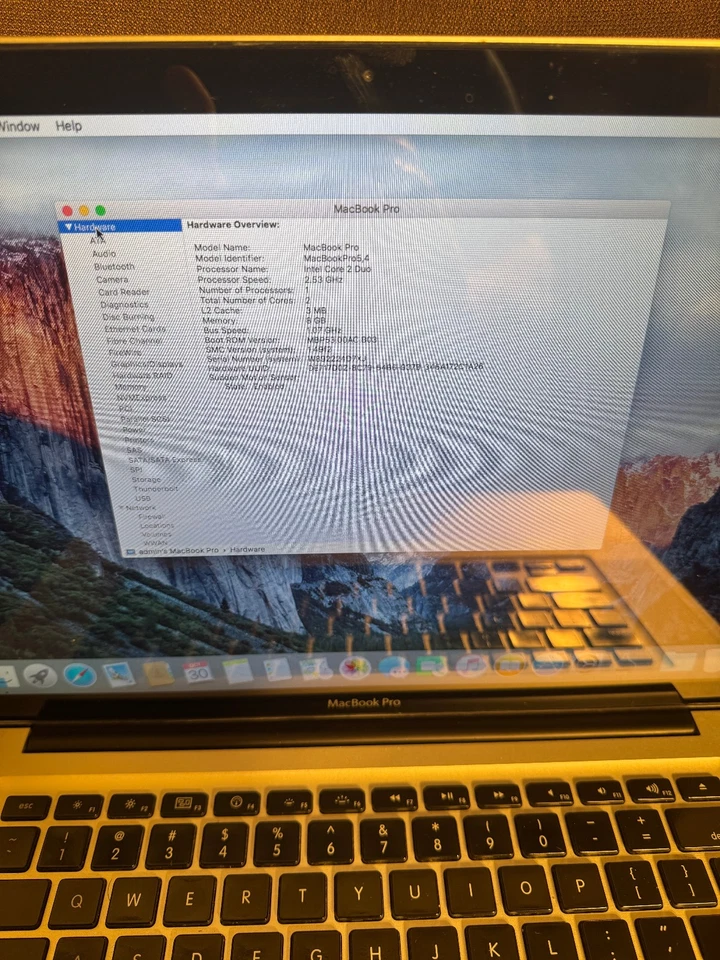 MacBook Pro 15" 2.53GHz 8GB RAM 100GB SSD MacOS El Capitan - Image 2 of 4