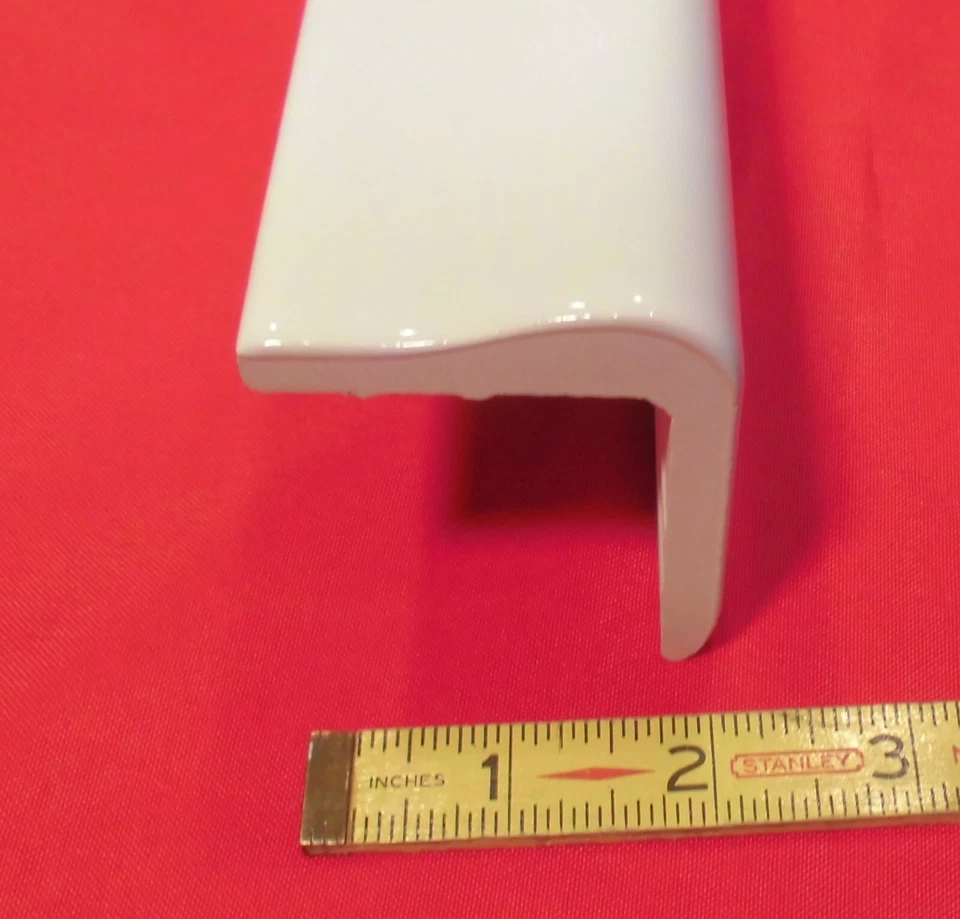 1 pc. Daltile #K-101 Kohler blanco: azulejo de cerámica con tapa en V; bordes de encimera Foto 4 de 4