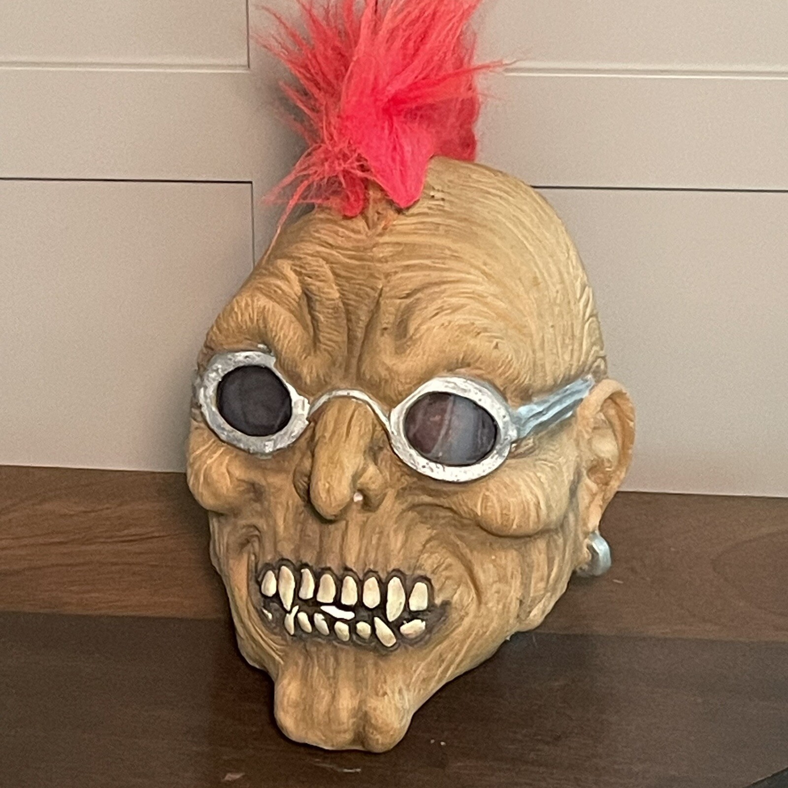 Picture 1 of 24