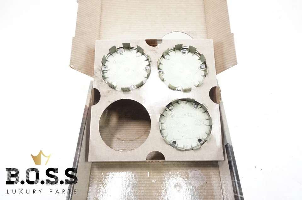 Tapacubos con logotipo emblema central de rueda BMW genuino 3 x3 x4 x5 x6 z3 z4 OEM Foto 2 de 4