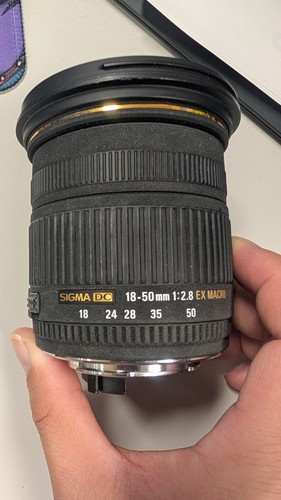 Sigma 18mm-50mm F/2.8 EX DC Macro for Pentax K (For parts or repair)