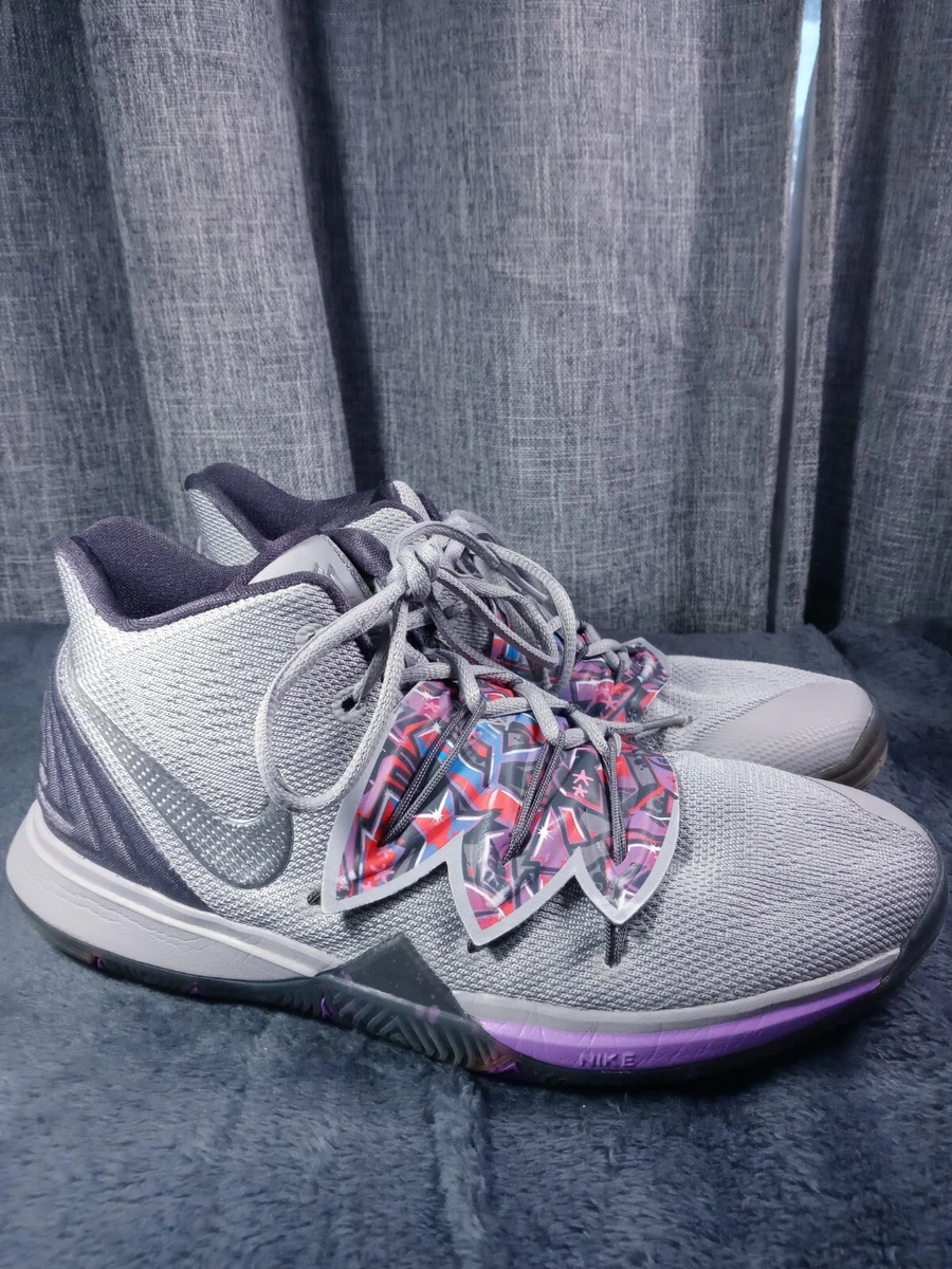 Kyrie graffiti top