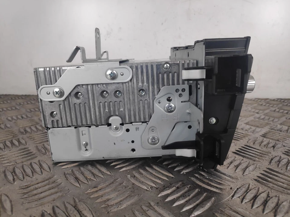 2014 MAZDA MAZDA6 GJ,GL RADIO (STEREO) GKK9 66 DV0B - Bild 3 von 4