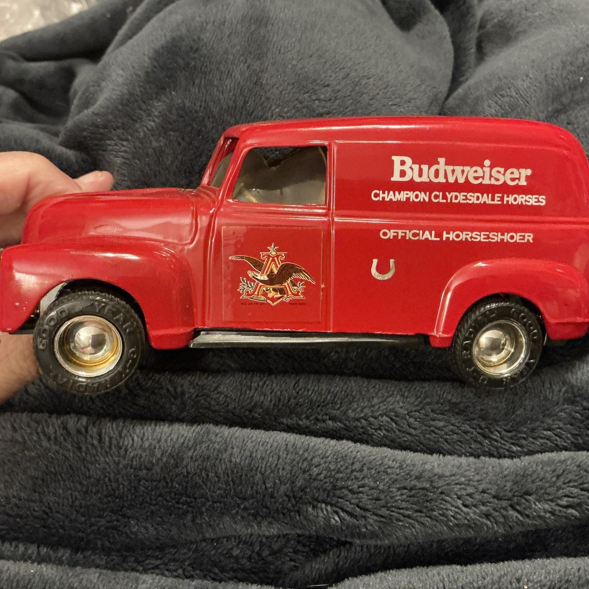 Budweiser ERTL Die Cast 1950 Panel Truck Bank. Clydesdale Horses