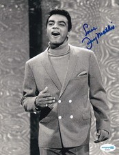JOHNNY MATHIS signed LEGENDARY Music Singer (MISTY) 8X10 photo ACOA SD86927 JOHNNY MATHIS signed LEGENDARY Music Singer (MISTY) 8X10 photo ACOA SD86927
