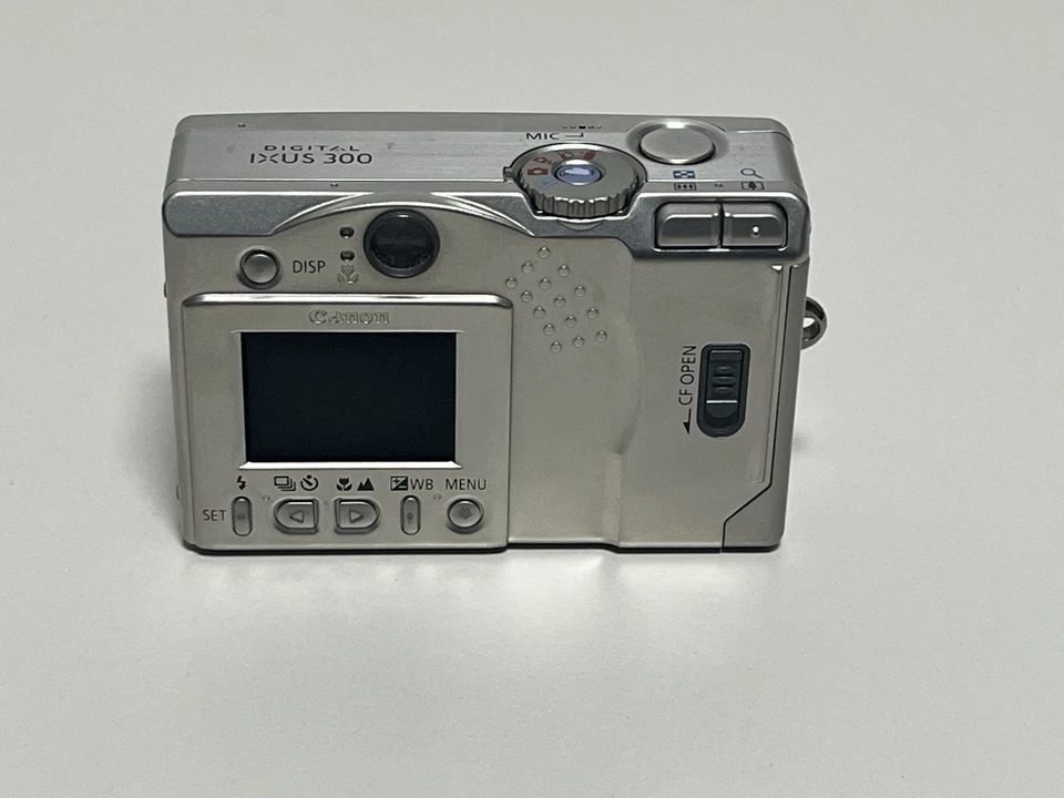 Canon Digital Ixus 300 (2.1MP) Digitalkamera - Bild 4 von 4