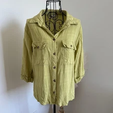 Naif Chartreuse Roll Tab 3/4 Sleeve Collared Button Down Textured Top Small
