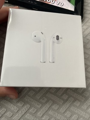 Apple AirPods 2nd Generation with Charging Case - White