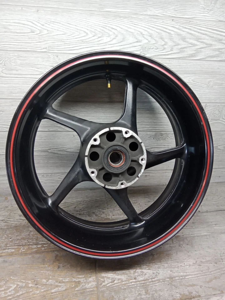 Llanta trasera Yamaha YZF-R1 YZFR1 2008 08 07-08 (doblada) Foto 2 de 4