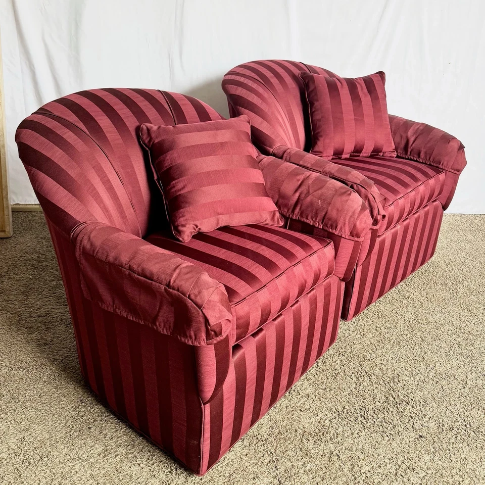 Sillones giratorios vintage Regency a rayas rojas de Ethan Allen - Un par Foto 3 de 4