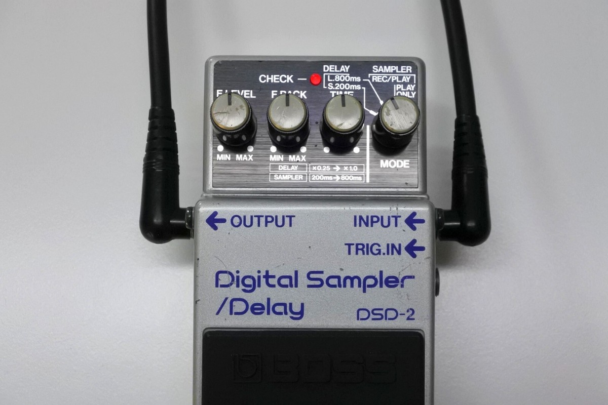 BOSS DSD-2 Digital Sampler Delay Guitar Effects Pedal MIJ